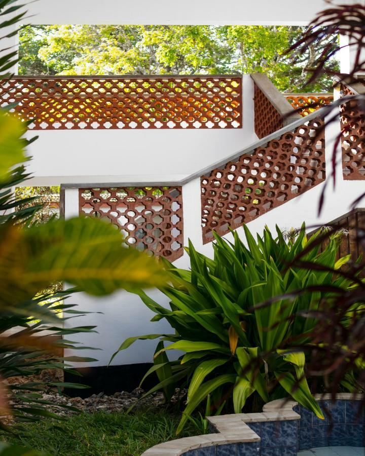 Diani Sea Lodge Praia de Diani Exterior foto